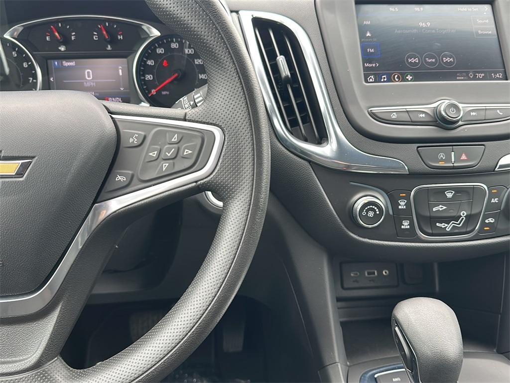 used 2023 Chevrolet Equinox car, priced at $22,999