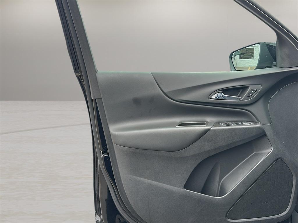 used 2023 Chevrolet Equinox car, priced at $22,999