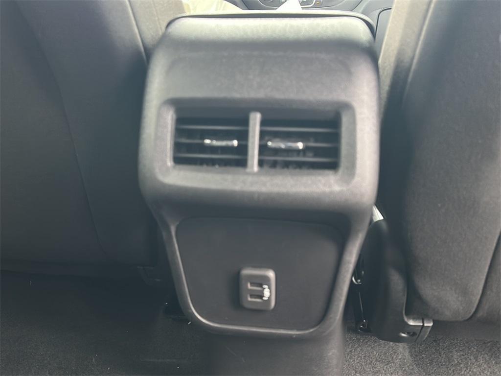 used 2023 Chevrolet Equinox car, priced at $22,999