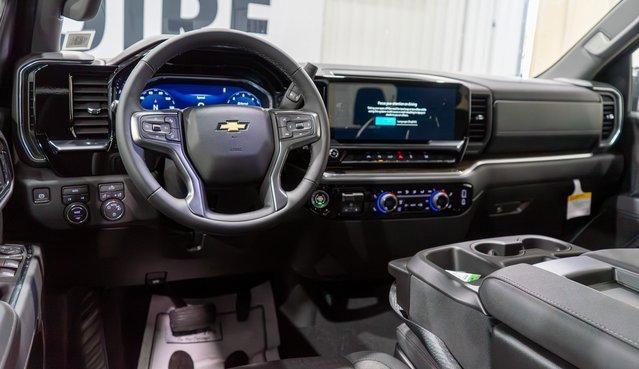 new 2025 Chevrolet Silverado 1500 car, priced at $47,070