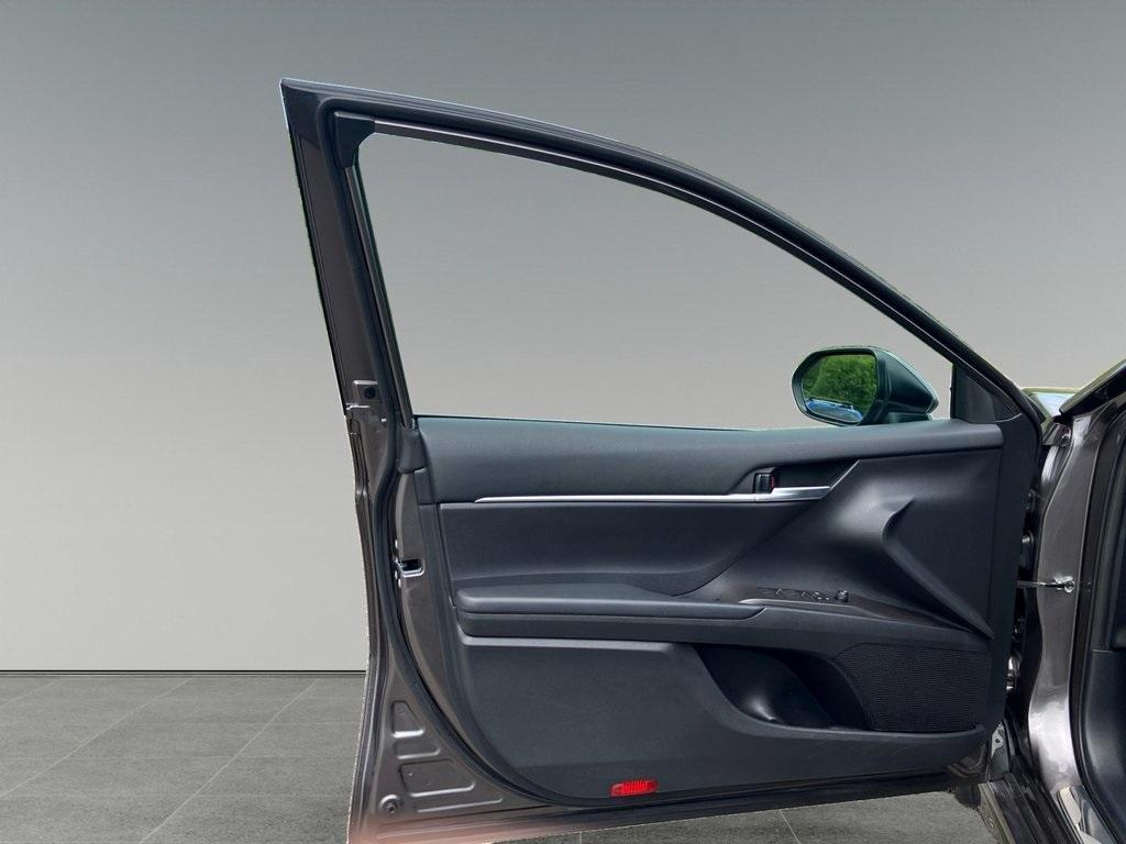used 2023 Toyota Camry Hybrid car, priced at $28,999