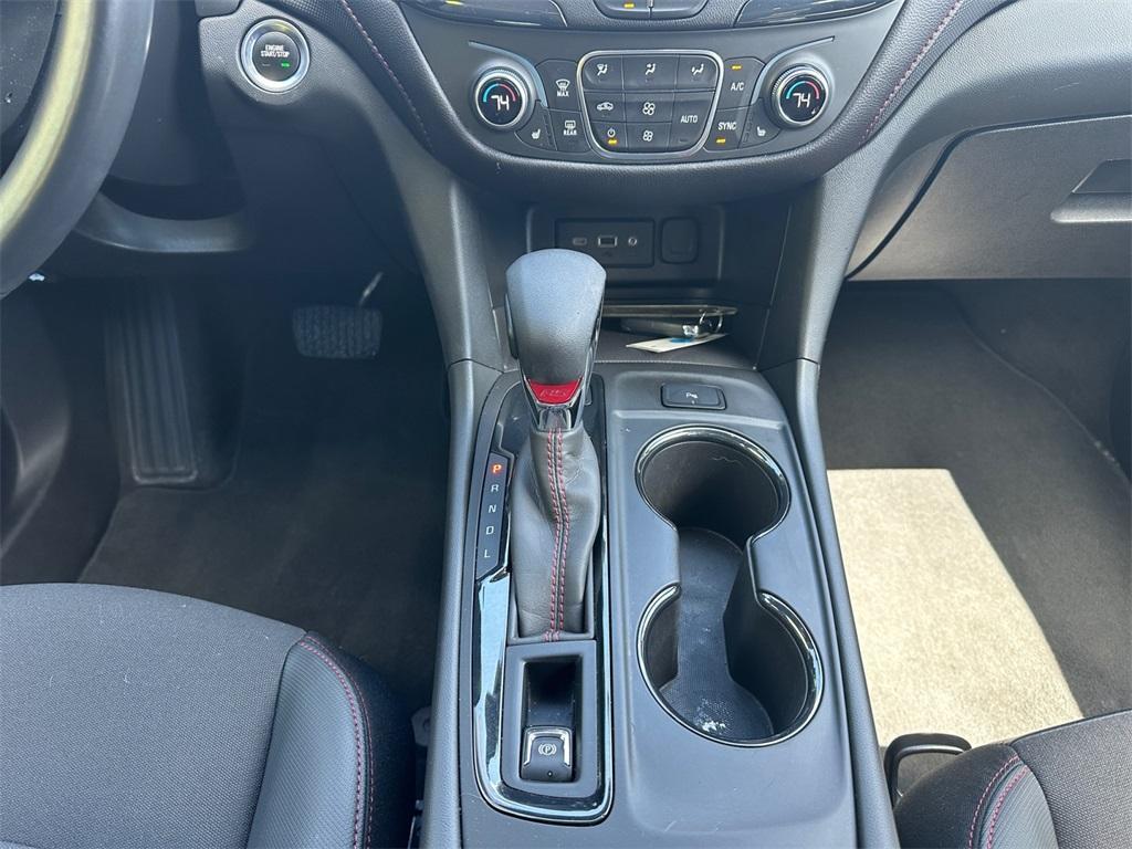 used 2022 Chevrolet Equinox car, priced at $24,499