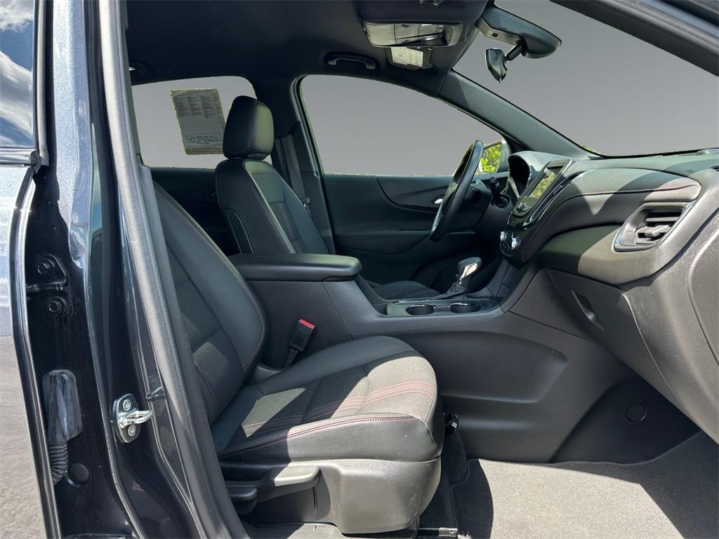 used 2022 Chevrolet Equinox car, priced at $24,499
