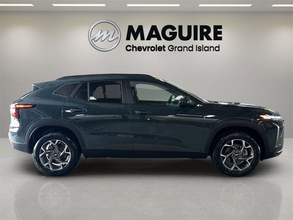 new 2025 Chevrolet Trax car, priced at $24,499