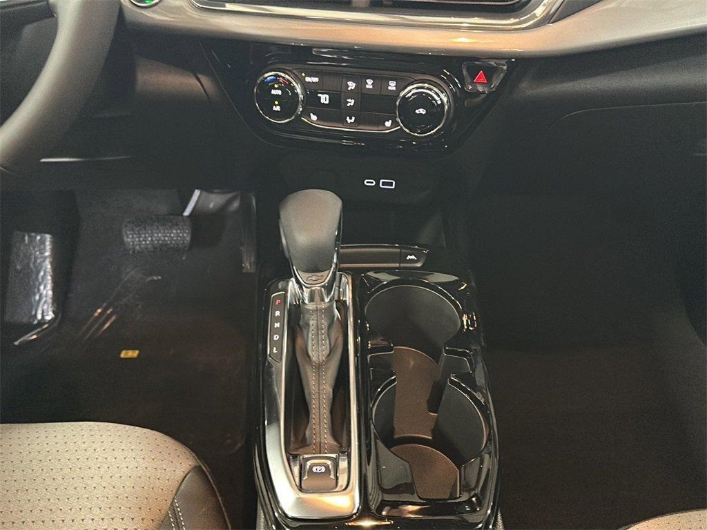 new 2025 Chevrolet Trax car, priced at $24,499