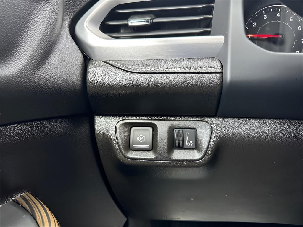 used 2023 GMC Acadia car, priced at $27,999