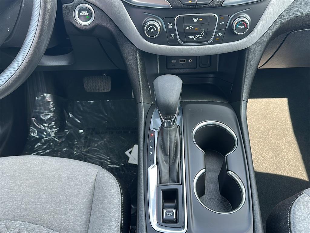 used 2024 Chevrolet Equinox car, priced at $22,999