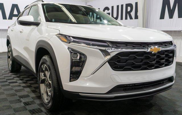new 2025 Chevrolet Trax car, priced at $24,950