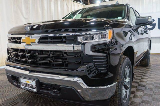 new 2025 Chevrolet Silverado 1500 car, priced at $47,070