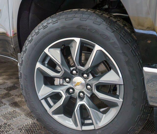 new 2025 Chevrolet Silverado 1500 car, priced at $47,070