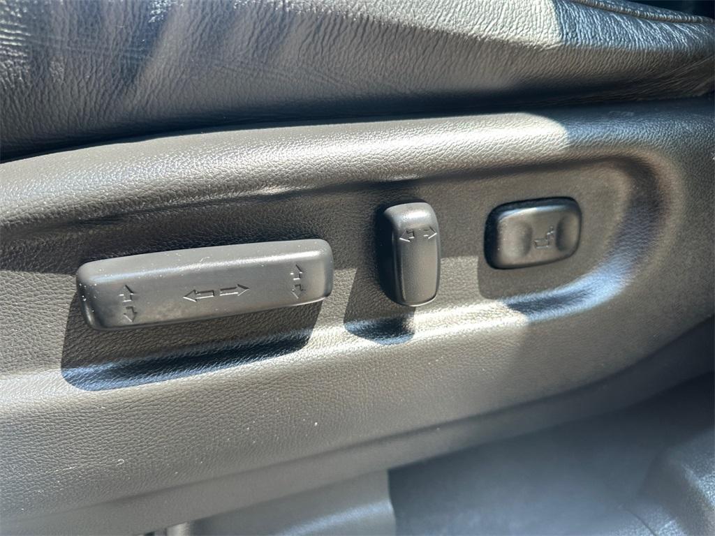 used 2021 Honda Pilot car, priced at $27,999