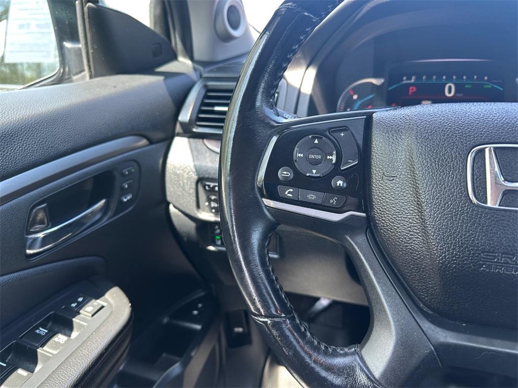used 2021 Honda Pilot car, priced at $27,999