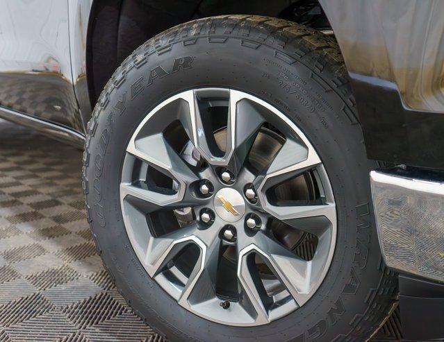 new 2025 Chevrolet Silverado 1500 car, priced at $47,070