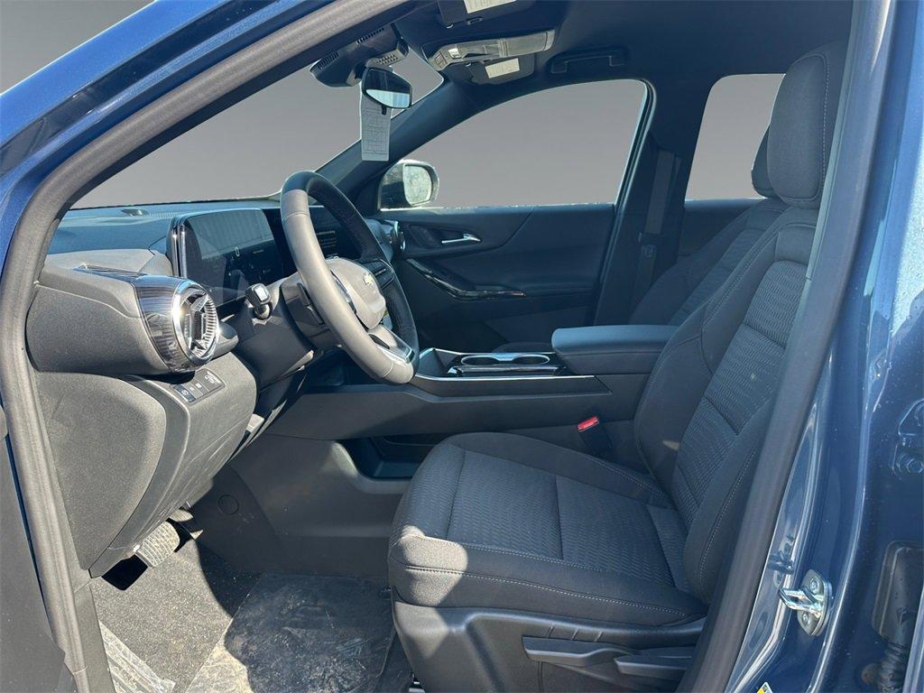 new 2025 Chevrolet Equinox car, priced at $30,245