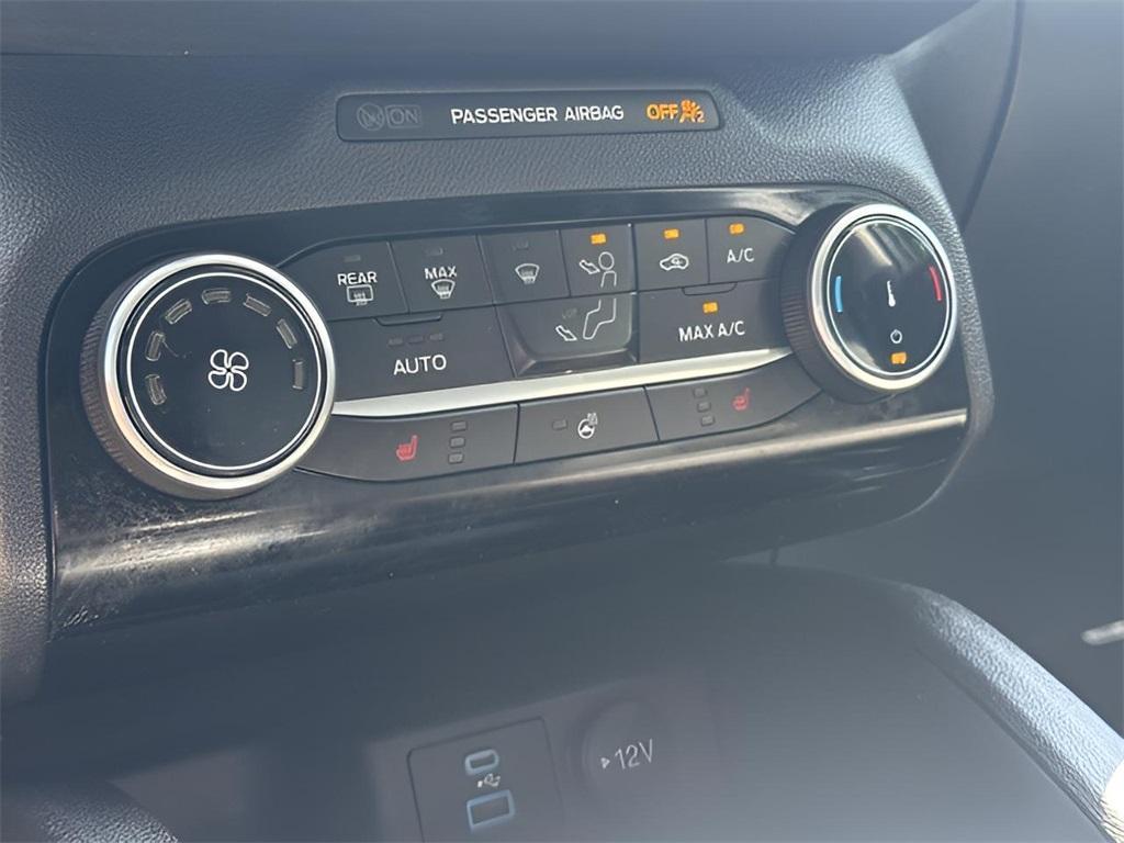 used 2022 Ford Escape car, priced at $18,999