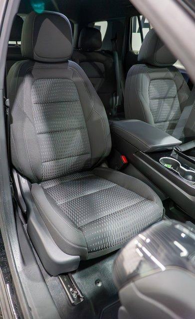 new 2025 Chevrolet Equinox car, priced at $34,440