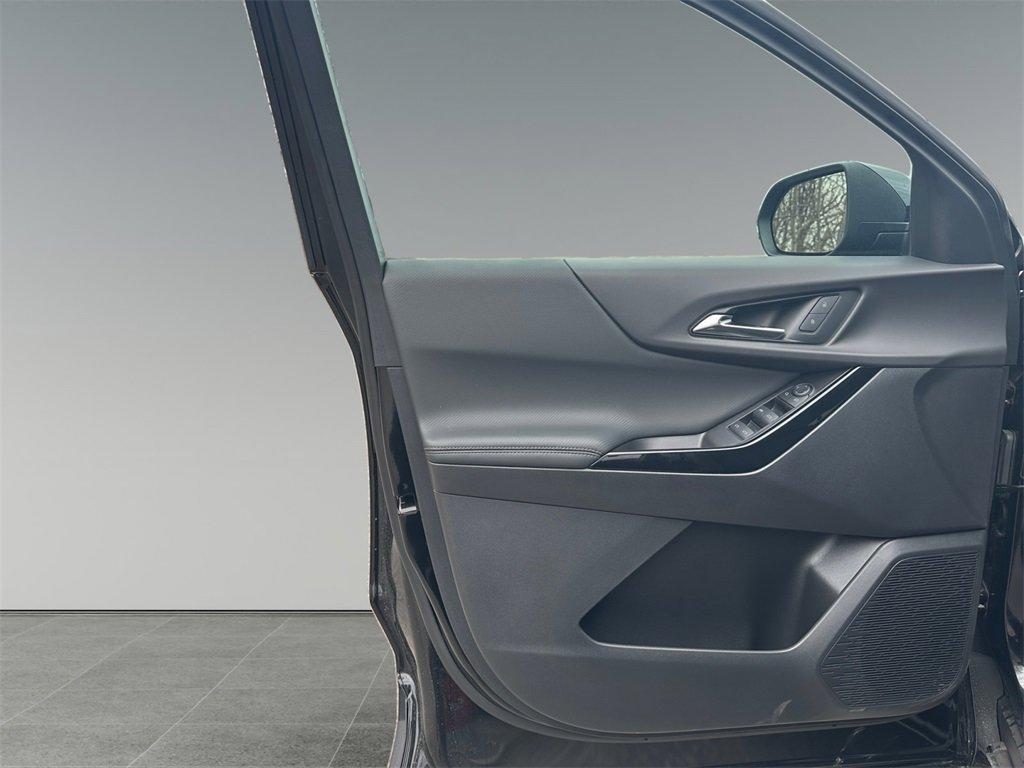 new 2025 Chevrolet Equinox car, priced at $30,245