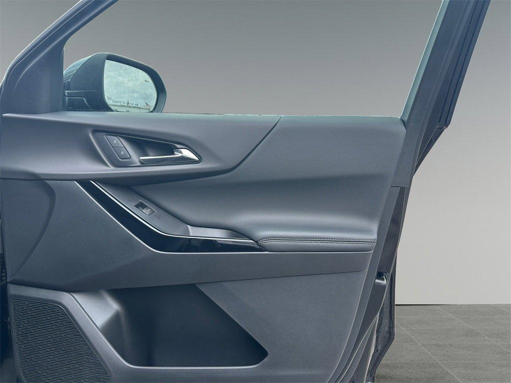 new 2025 Chevrolet Equinox car, priced at $30,245