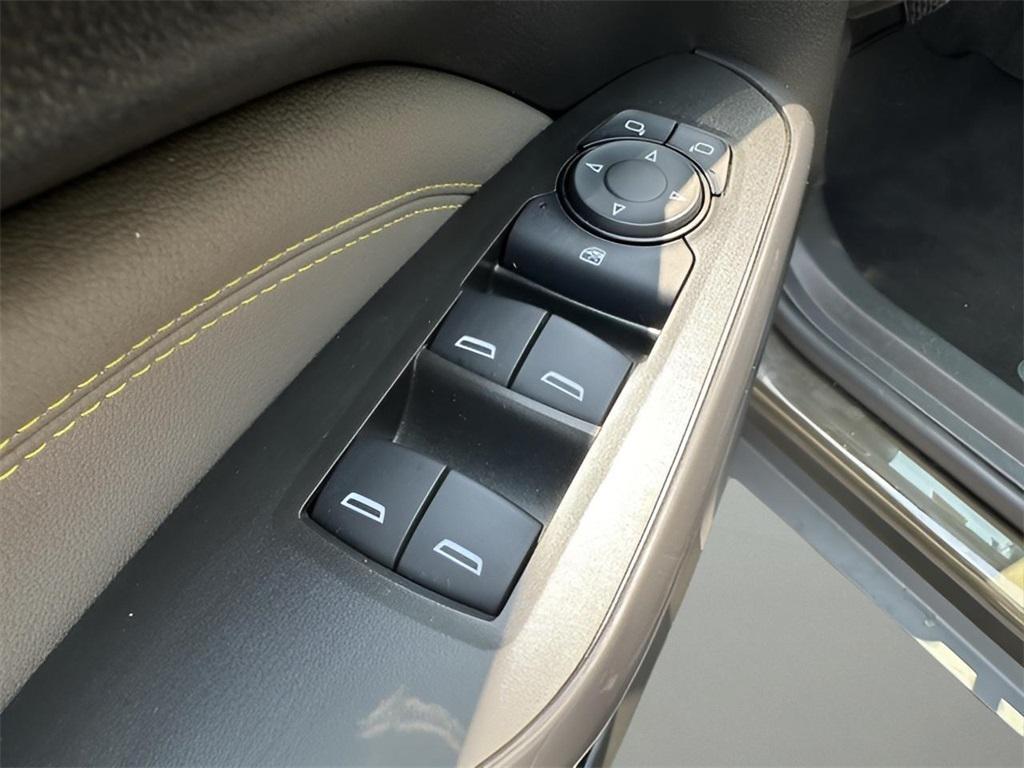 used 2024 Chevrolet Trax car, priced at $20,999