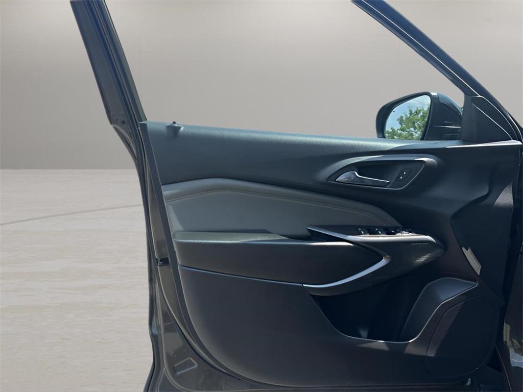 used 2024 Chevrolet Trax car, priced at $20,999
