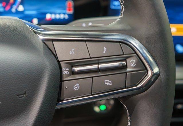 new 2025 Chevrolet Traverse car, priced at $44,945