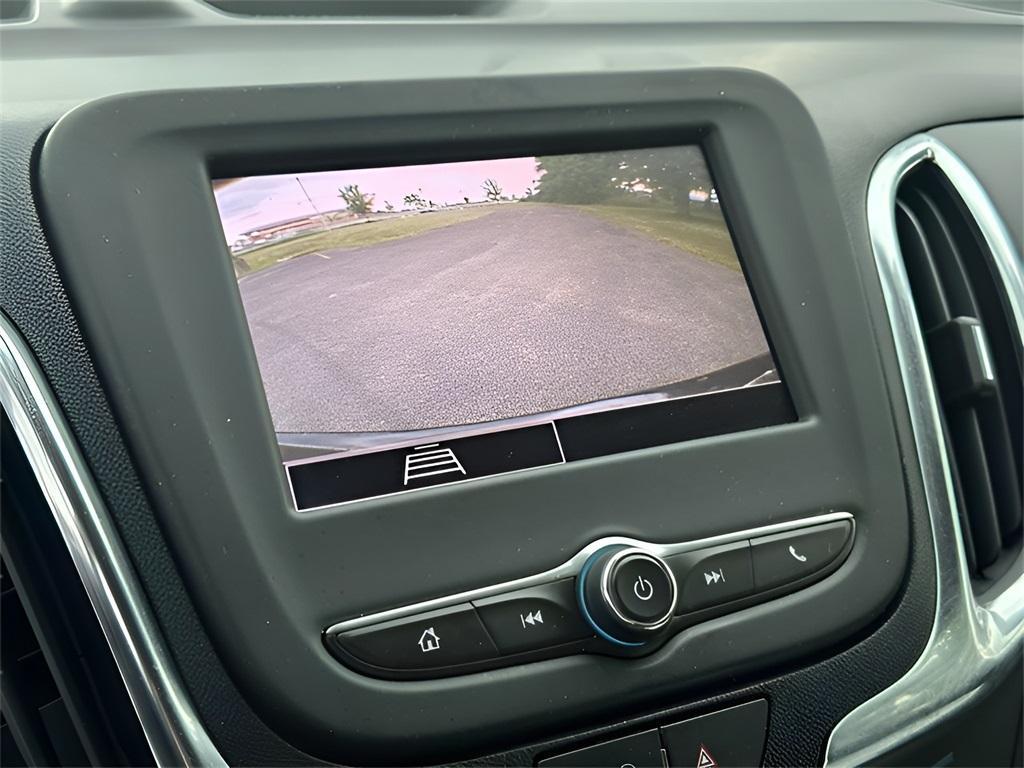 used 2022 Chevrolet Equinox car, priced at $20,999