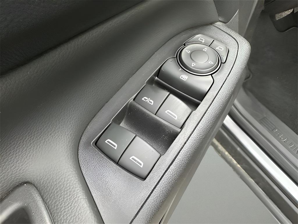 used 2022 Chevrolet Equinox car, priced at $20,999