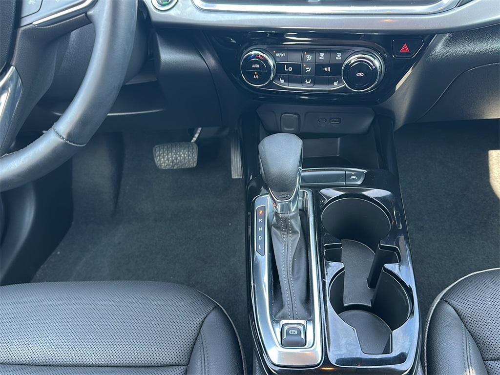 used 2024 Chevrolet Trax car, priced at $22,999