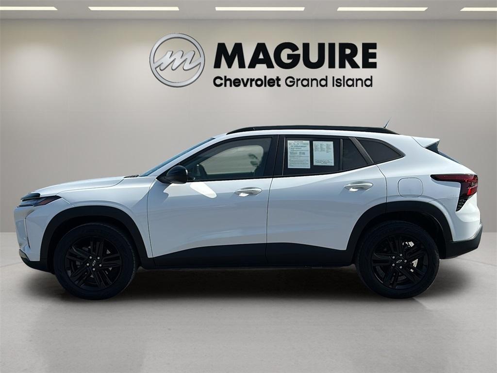 used 2024 Chevrolet Trax car, priced at $22,999