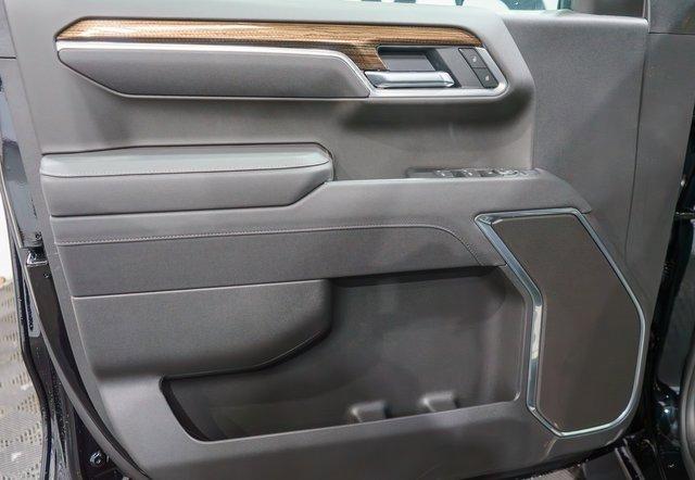 new 2025 Chevrolet Silverado 1500 car, priced at $52,725