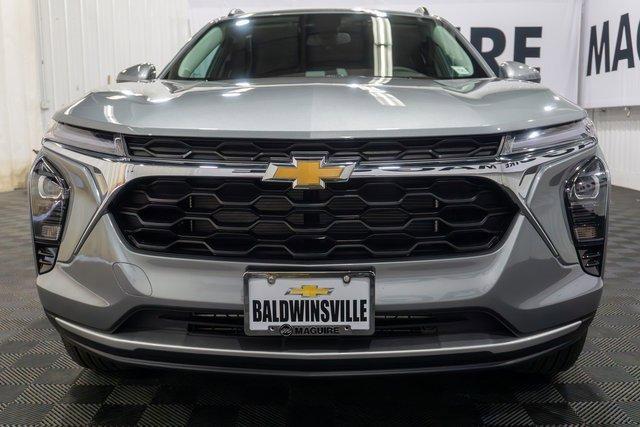 new 2025 Chevrolet Trax car, priced at $24,950
