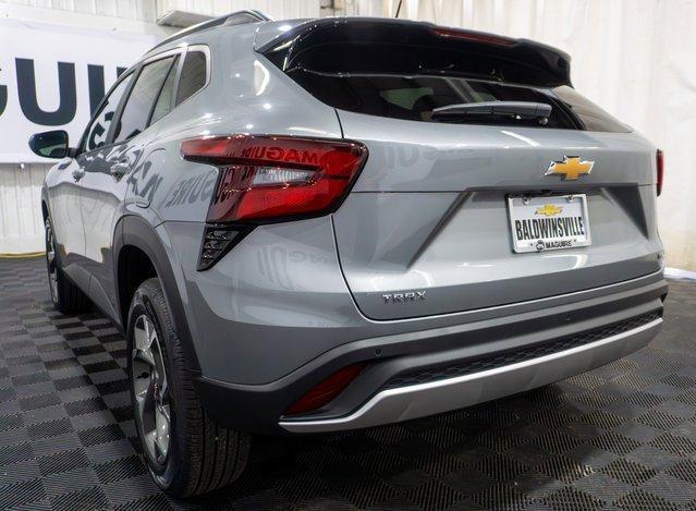 new 2025 Chevrolet Trax car, priced at $24,950