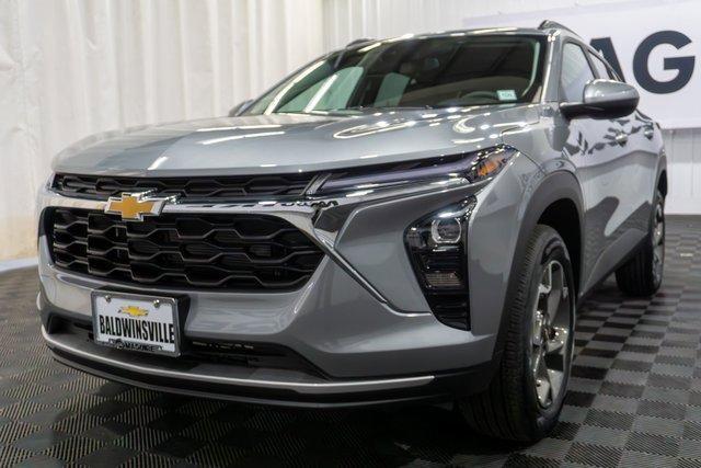 new 2025 Chevrolet Trax car, priced at $24,950