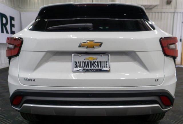 new 2025 Chevrolet Trax car, priced at $24,950