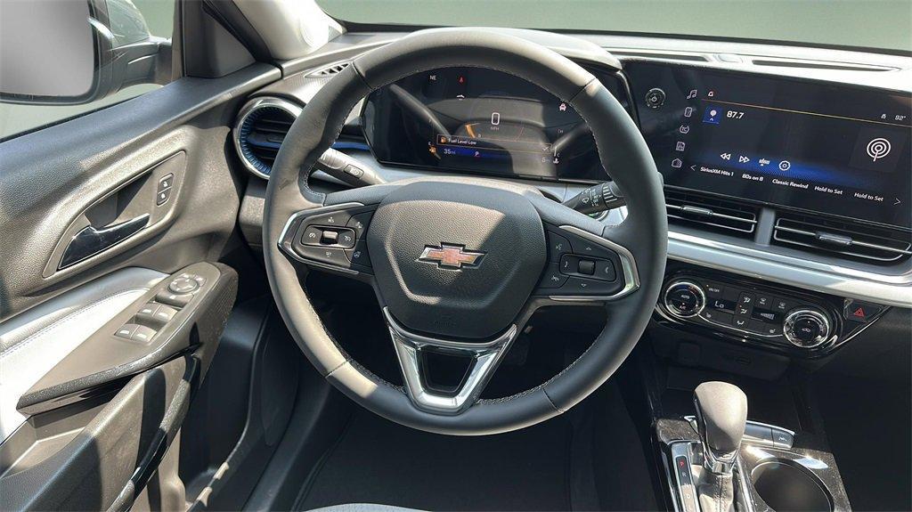 new 2025 Chevrolet Trax car, priced at $25,485