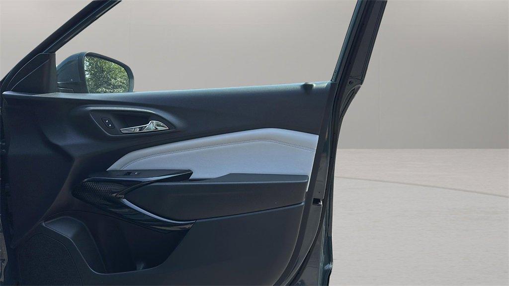 new 2025 Chevrolet Trax car, priced at $25,485