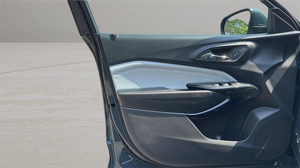 new 2025 Chevrolet Trax car, priced at $25,485