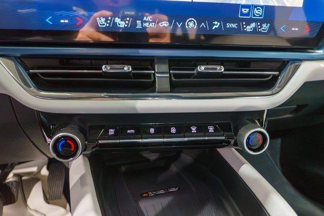 new 2025 Chevrolet Equinox EV car, priced at $41,540