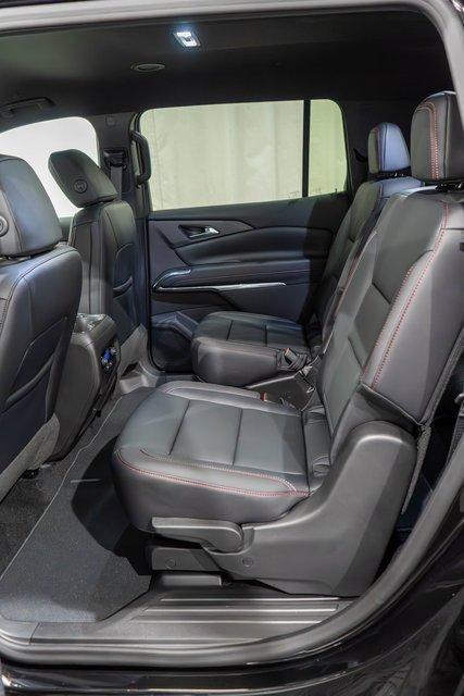 new 2026 Chevrolet Traverse car, priced at $52,020