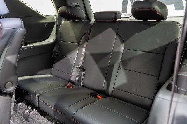 new 2026 Chevrolet Traverse car, priced at $52,020