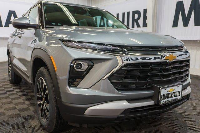 new 2025 Chevrolet TrailBlazer car, priced at $28,877