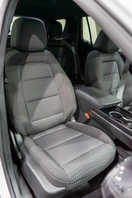 new 2025 Chevrolet Equinox car, priced at $31,995