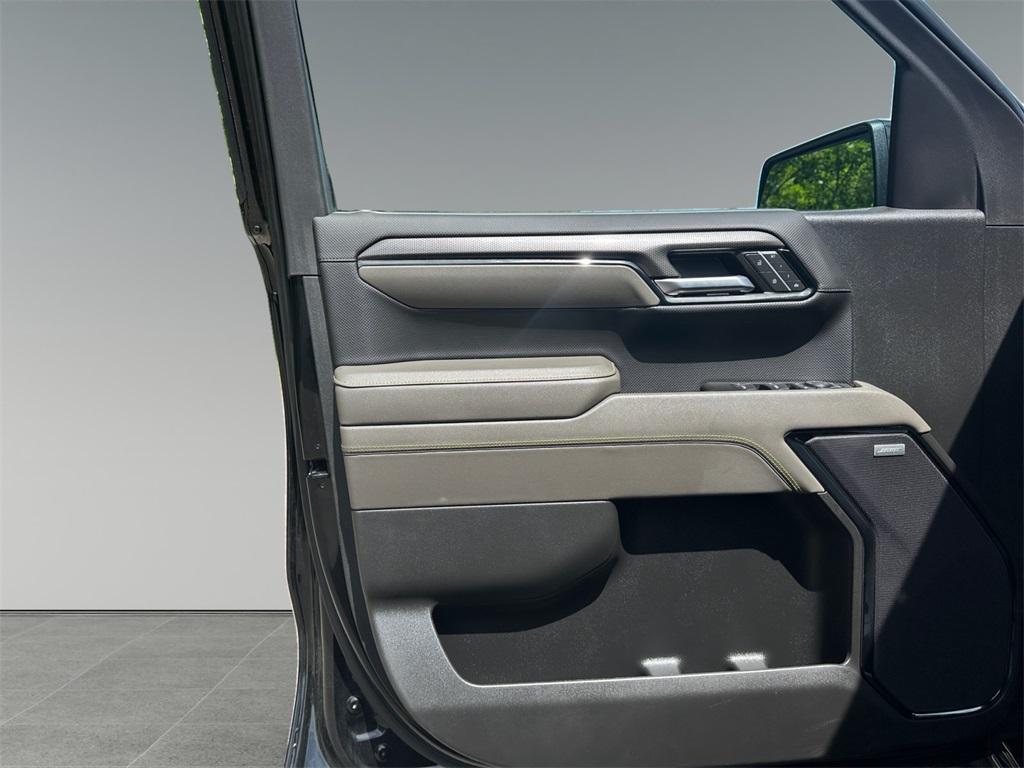 used 2024 Chevrolet Silverado 1500 car, priced at $63,999