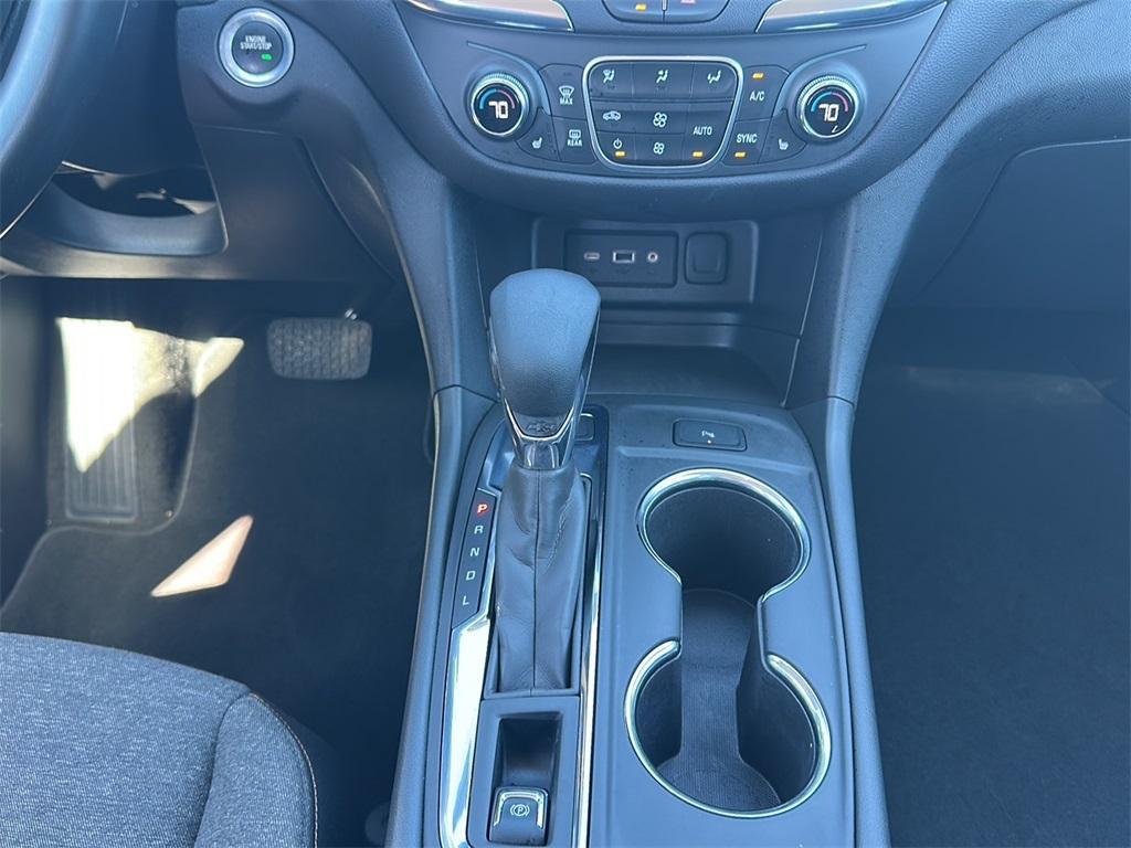 used 2024 Chevrolet Equinox car, priced at $22,999