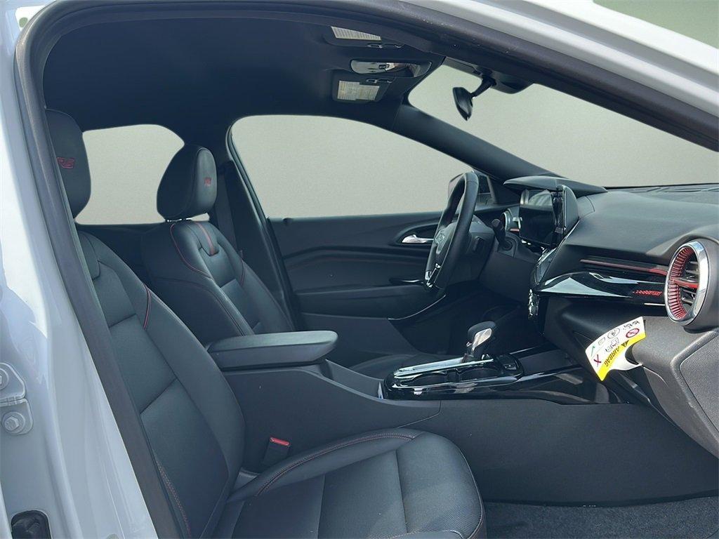 new 2025 Chevrolet Trax car, priced at $22,999