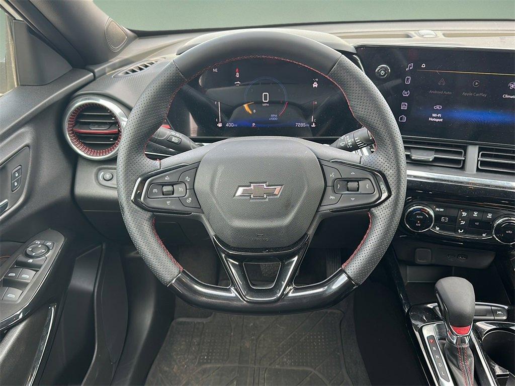 new 2025 Chevrolet Trax car, priced at $22,999