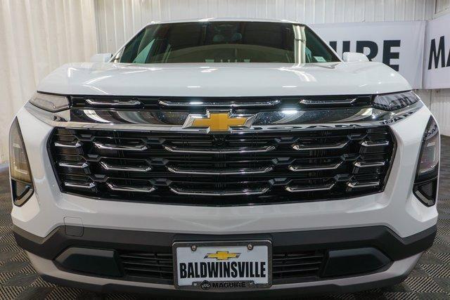 new 2025 Chevrolet Equinox car, priced at $30,716
