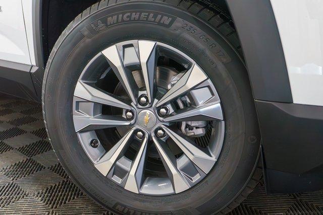 new 2025 Chevrolet Equinox car, priced at $30,716