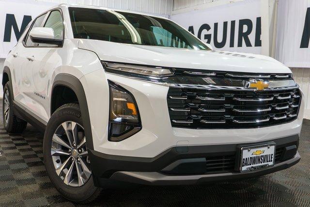new 2025 Chevrolet Equinox car, priced at $30,716