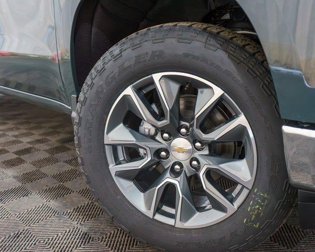 new 2025 Chevrolet Silverado 1500 car, priced at $54,715